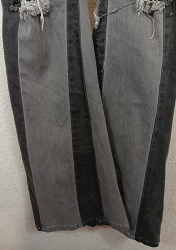 Fashion Nova Boho Hippie Grunge Two Tone Gray Black Bell Bottom Jeans Size 9 - Picture 8 of 12