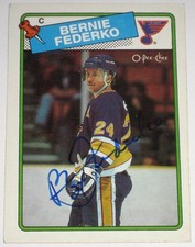 BERNIE FEDERKO SIGNED 1988-1989 O-PEE-CHEE ST. LOUIS BLUES CARD AUTOGRAPH AUTO