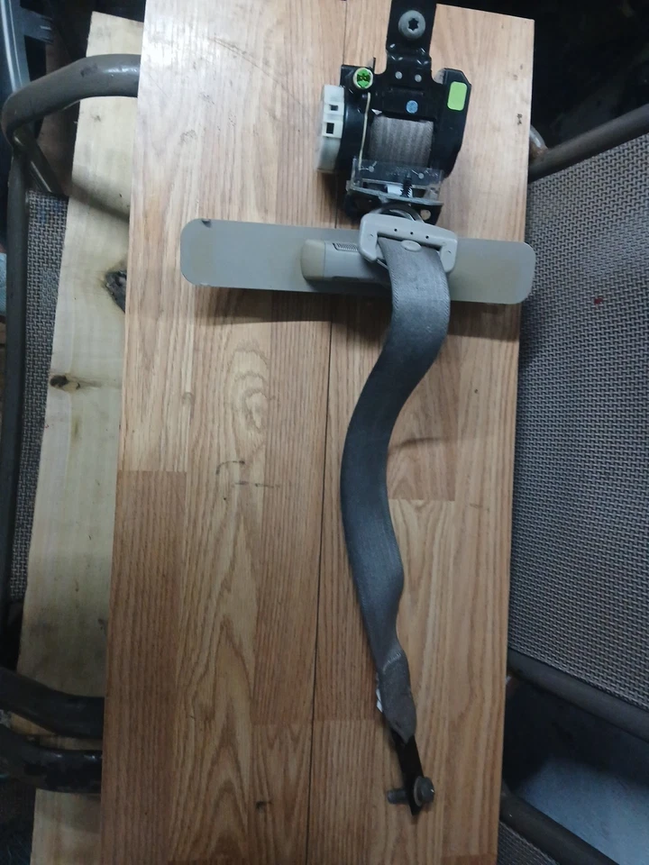 2006-2010 Ford Explorer Front Left Driver Seat Belt Retractor Assembly OEM - Image 3 of 4