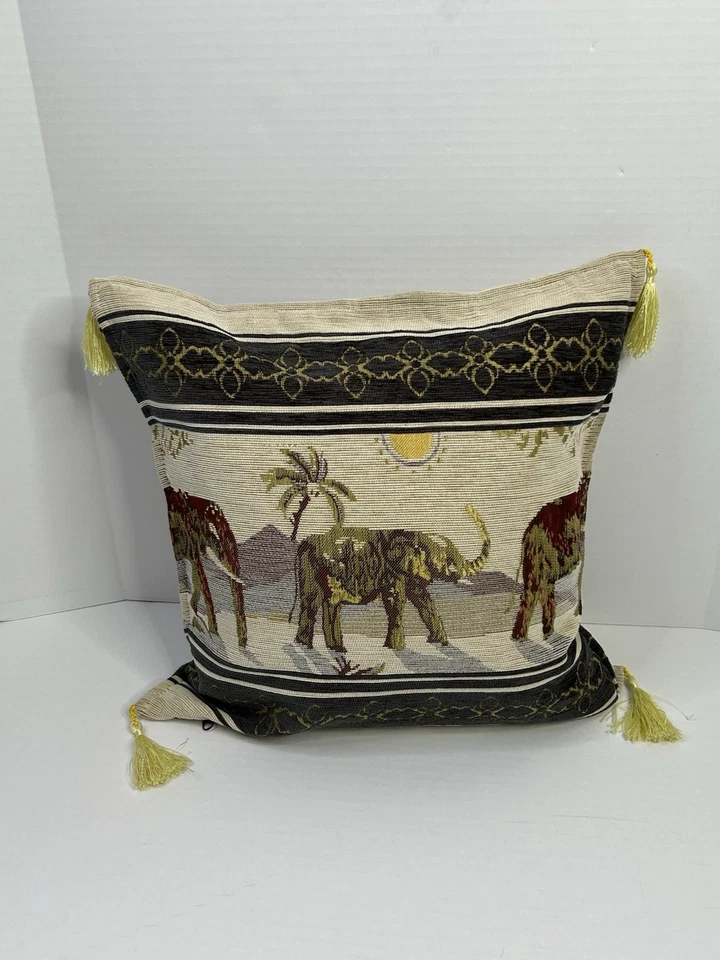 "Almohada decorativa elefante estampado múltiple con borlas multicolor 16"" x 16""" Foto 4 de 4