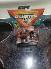 Wolf's Head Monster Truck 1:64 Series 20 Wheelie Bar Spin Master