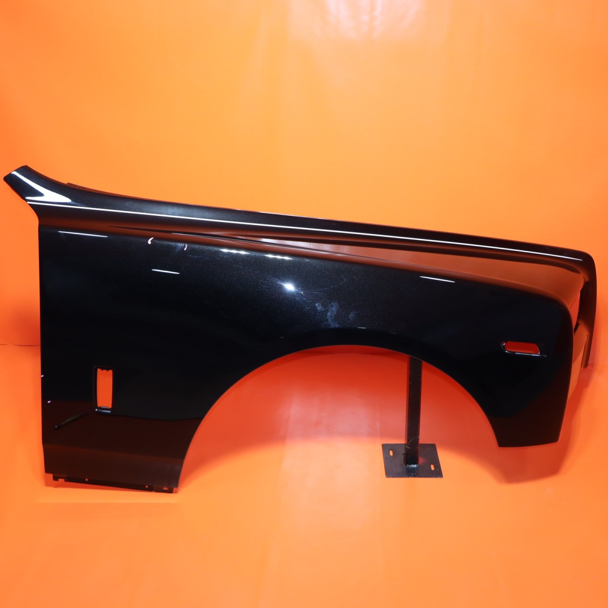 Rolls-Royce Phantom 2024-2026 Right Fender P/N 7399852