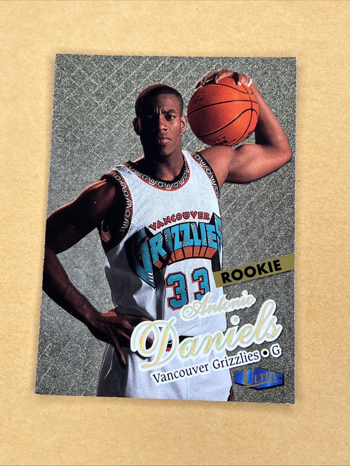 1997-98 Fleer Ultra Gold Medallion Rookie RC #130G Antonio Daniels