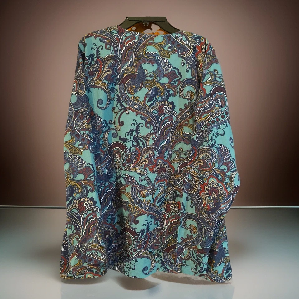UA Scrubs Women’s Jacket Paisley Pattern Size Large Button Up w Pockets - Image 2 of 4
