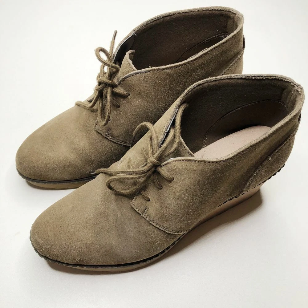 CLARKS Women s Wedge Booties Lace Up Hazen Charm Suede Olive 7
