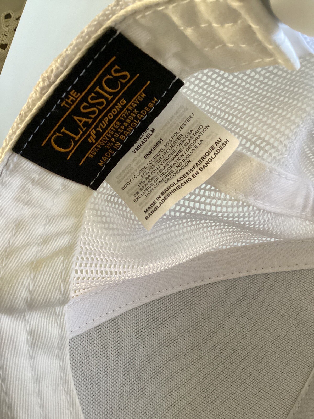 Hurley SnapBack Hat “ The CLASSICS Cap. - image 4