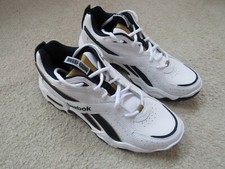Reebok Scrimmage Men's Cross Training Shoes Sneakers Hexalite 9.5 Football  NEW