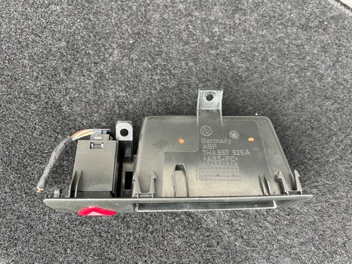 Volkswagen Transporter T5 Caravelle Multivan CONSOLE STORAGE BOX & HAZARD SWITCH - Picture 2 of 6