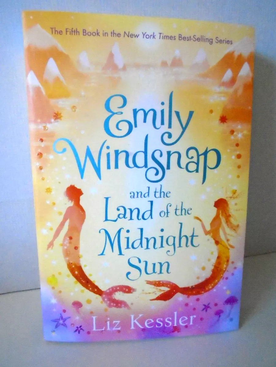 Emily Windsnap and the Land of the Midnight Sun