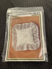 New Candlewick Pillow Kit Pattern Flower B27