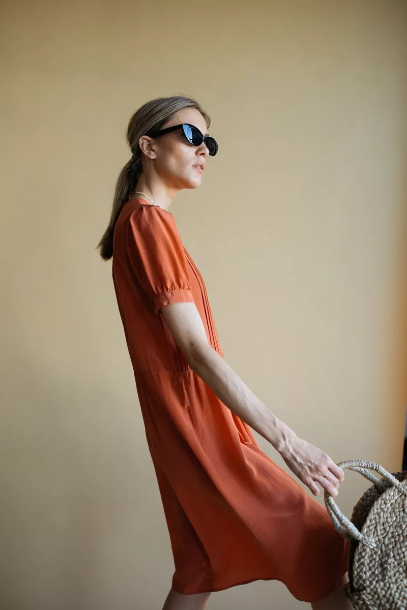 Beautiful Vintage Terracotta Pleated Silk Dress Maggy London