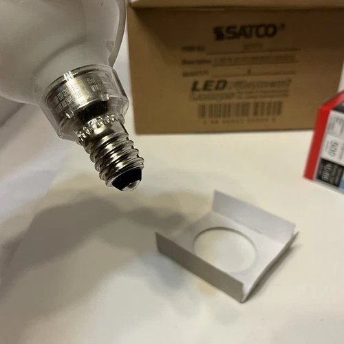 Satco S21213 5.5w G16.5 Globe LED 3000K Candelabra Base Dimmable - 60w (1 Bulb) - Picture 8 of 8