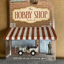 Greenlight 1:64 United Nations 1942 Willys MB Jeep w/ UN Security Officer 97110A