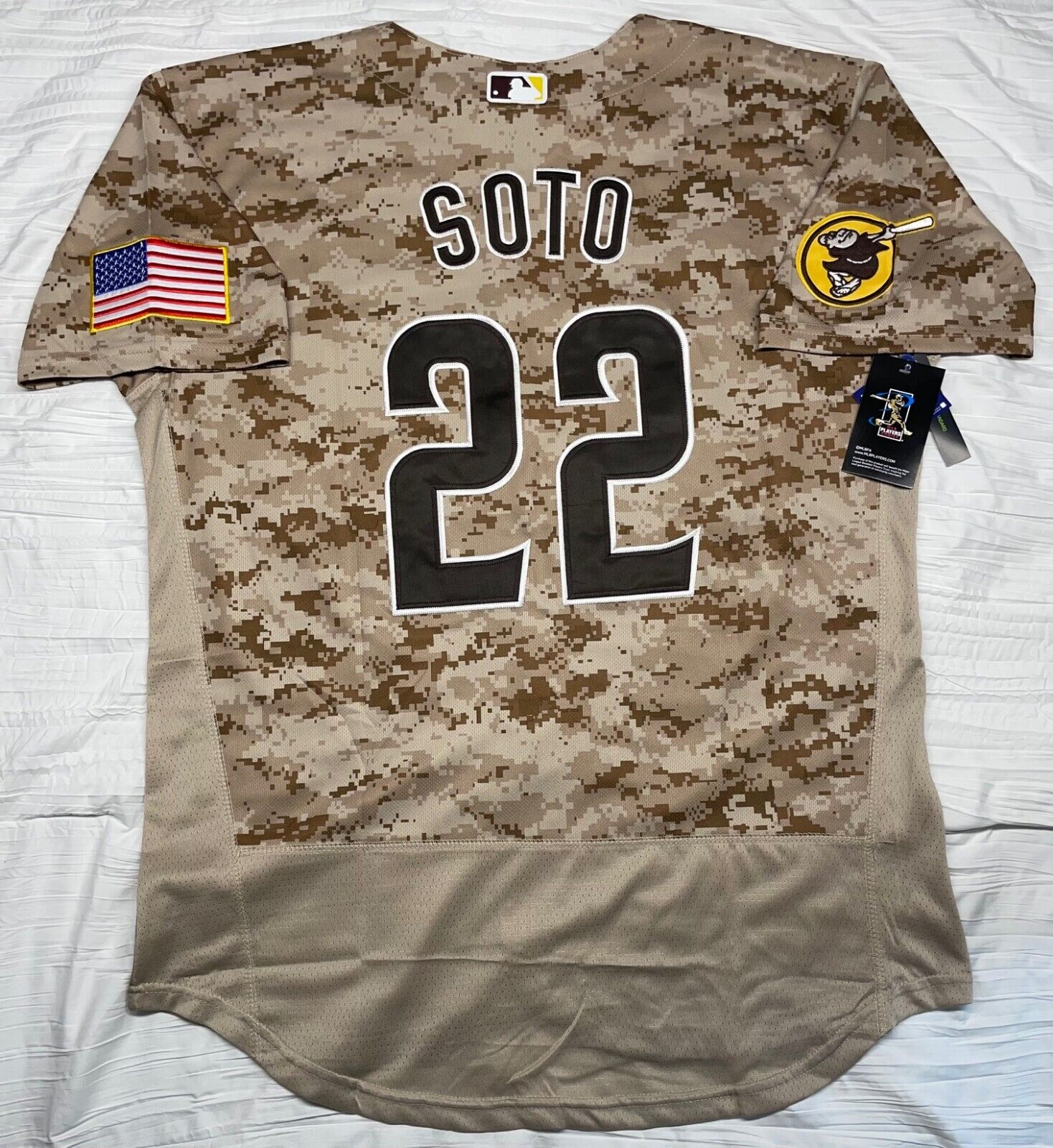 PADRES JERSEY #22 JUAN SOTO STITCHED SAN DIEGO CAMO GREEN