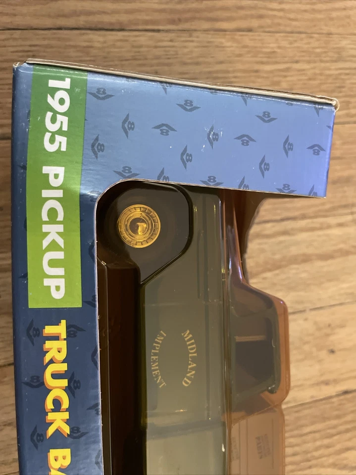 1992 ERTL JOHN DEERE MIDLAND IMPLEMENT 1955 GREEN CHEVY PICKUP TRUCK BANCO 1/25 - Immagine 2 di 4