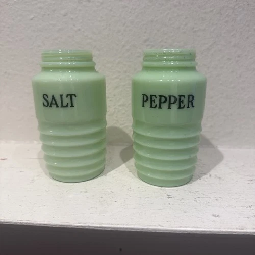 Jeannette Jadeite Green Uranium Glass Beehive Salt & Pepper Shakers ~ No Tops