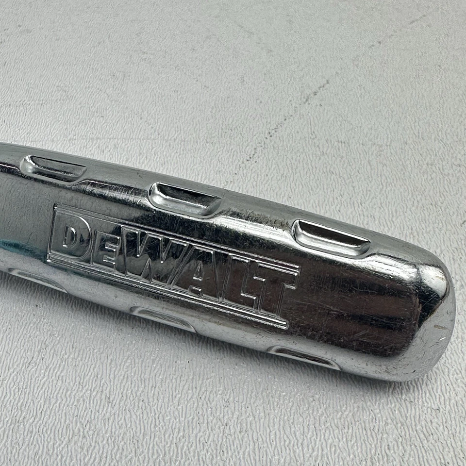 DeWALT DWMT81098 1/2" DRIVE QUICK RELEASE CHROME RATCHET FAST SHIP 7514409 - Image 2 of 4