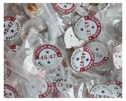 Trump MAGA 45/47 Republican Lapel Pin – Gold Tone USA Political Hat Badge - Picture 6 of 6