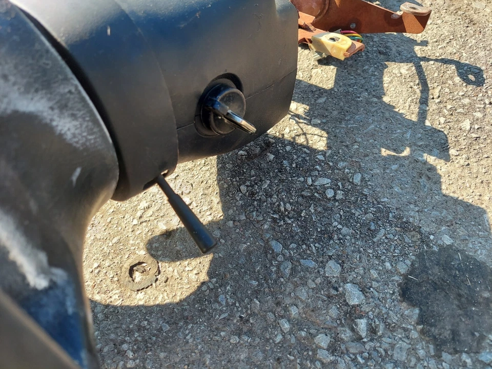 Замки ключей зажигания для пола рулевой колонки 1990 Ford Thunderbird Super Coupe - Изображение 3 из 4