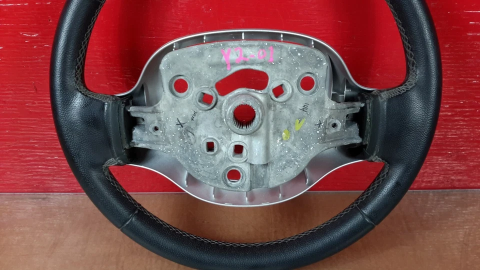 Volante Smart Fortwo 2008-2014 2 radios OEM 16877710 Foto 3 de 4