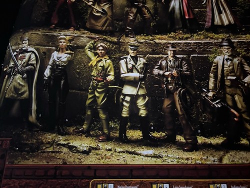 LINEA ACTION FIGURE INDIANA JONES™ Raiders Temple Crociata Regno HASBRO POSTER - Foto 4 di 10