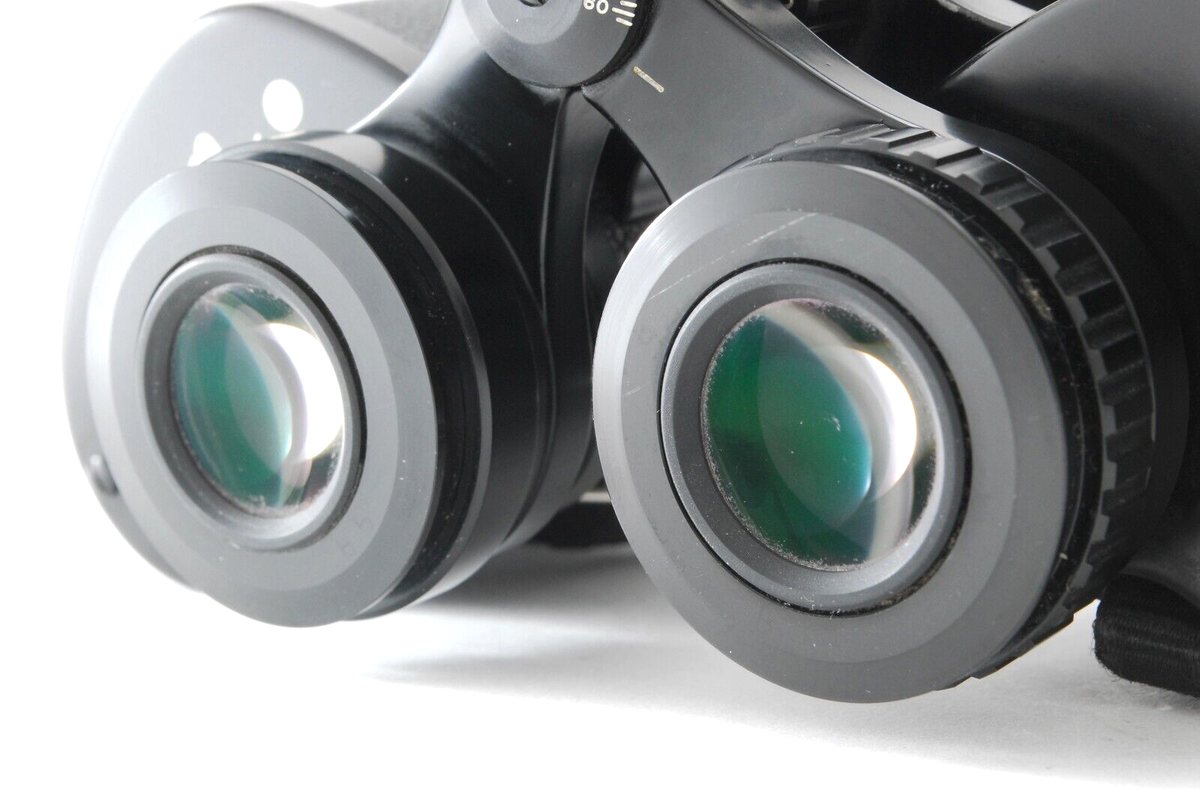 Nikon  双眼鏡　8×30 8.3° wf Near MINT in Case] Nikon 8x30 8.3° WF C Binoculars w/Strap