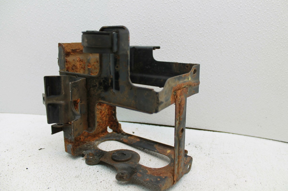 1983 1984 KAWASAKI GPZ ZX1100 (#318) BATTERY BOX TRAY HOLDER | eBay