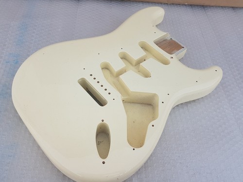 1984 SQUIER by FENDER STRATOCASTER JV BODY '62 - Made in JAPAN - Picture 2 of 9