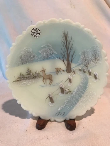 Fenton Art Glass Christmas Classics Series 1979 Edition Hand painted Plate