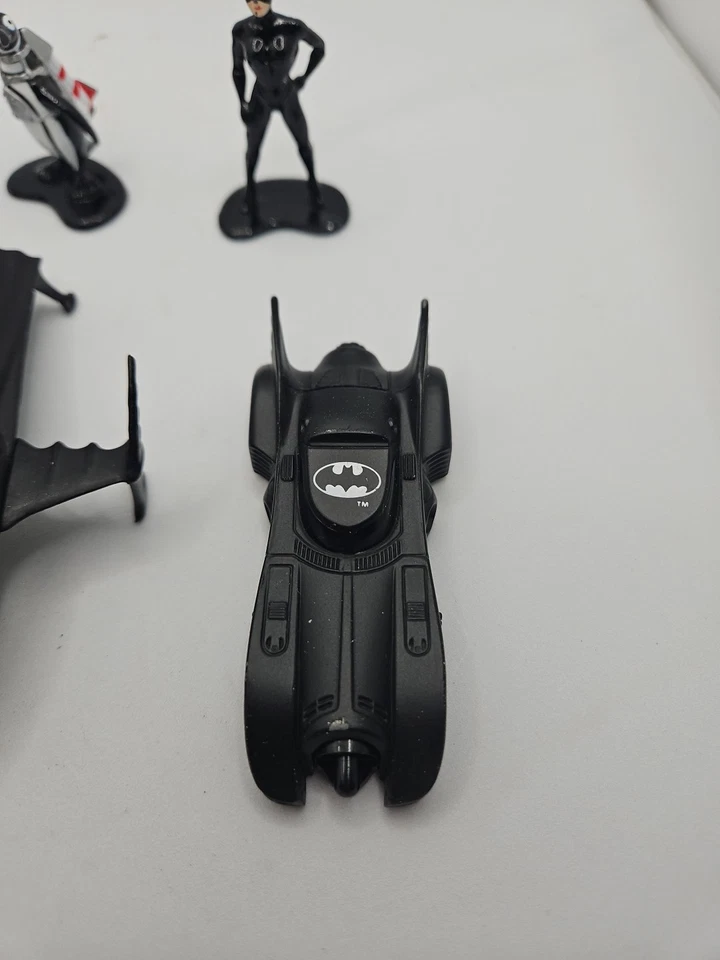 Lote de autos fundidos Batman 1997 vintage, Batman, Robin, The Joker #HM1 Foto 4 de 4