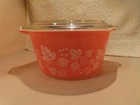 GREAT Vintage PYREX 1950's Pink Gooseberry 1 Qt. Casserole Dish 473 with LID