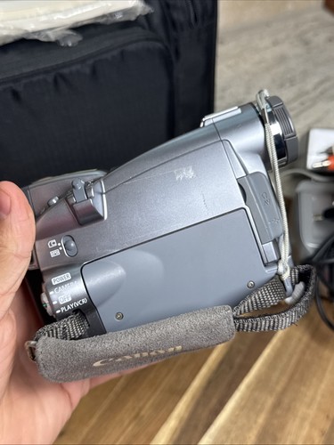Canon ZR90 MiniDV Video Camera Camcorder W/ Accessory Bundle Lot Very Nice! - Picture 13 of 24