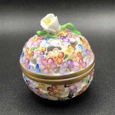 Herend Porcelain Reticulated Potpourri Floral Trinket Box 6219/C Bonbonniere