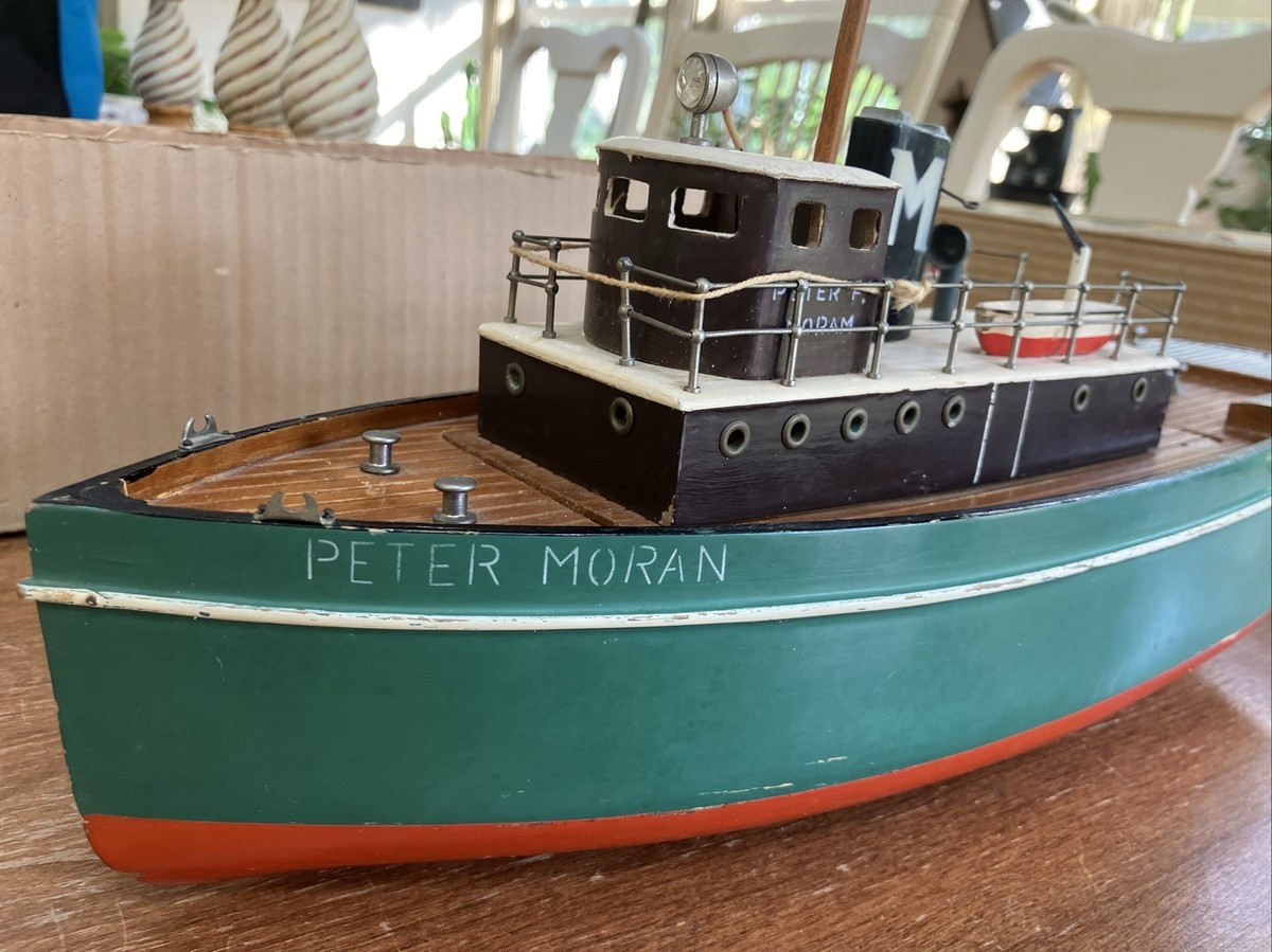 Vintage 1950's Realistic Peter Moran NY Battery Operated Tug