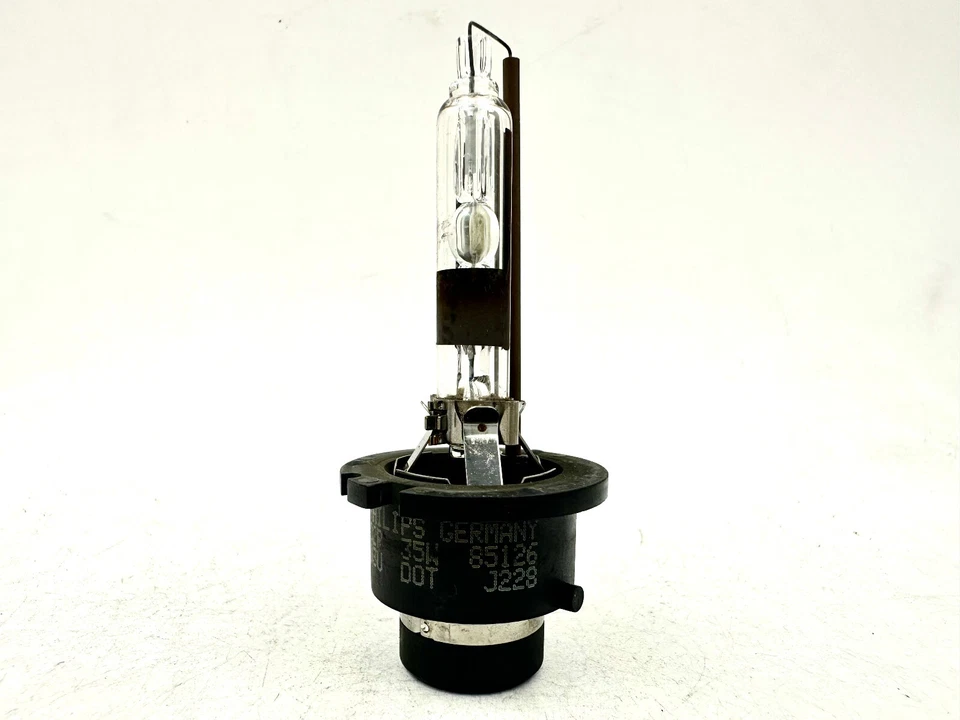 Bombilla de faro de xenón HID Philips D2R 4300K OEM para 03-06 Infiniti G35 Foto 2 de 3