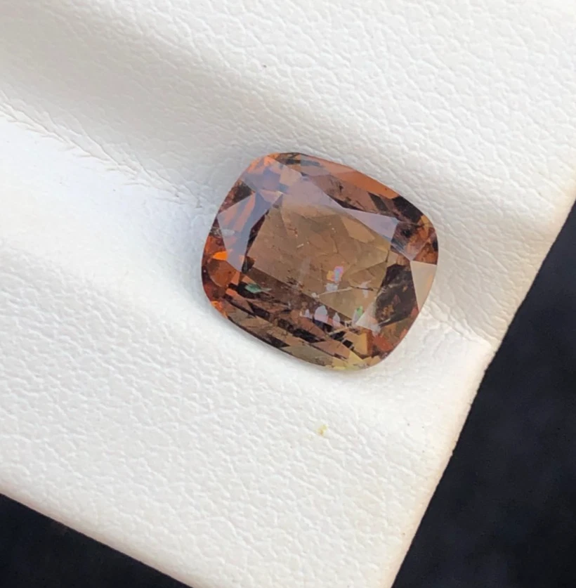 2.85 ct Dim10*8.5*5mm top quality natural axinite loose gemstone from Pakistan - Image 4 of 4