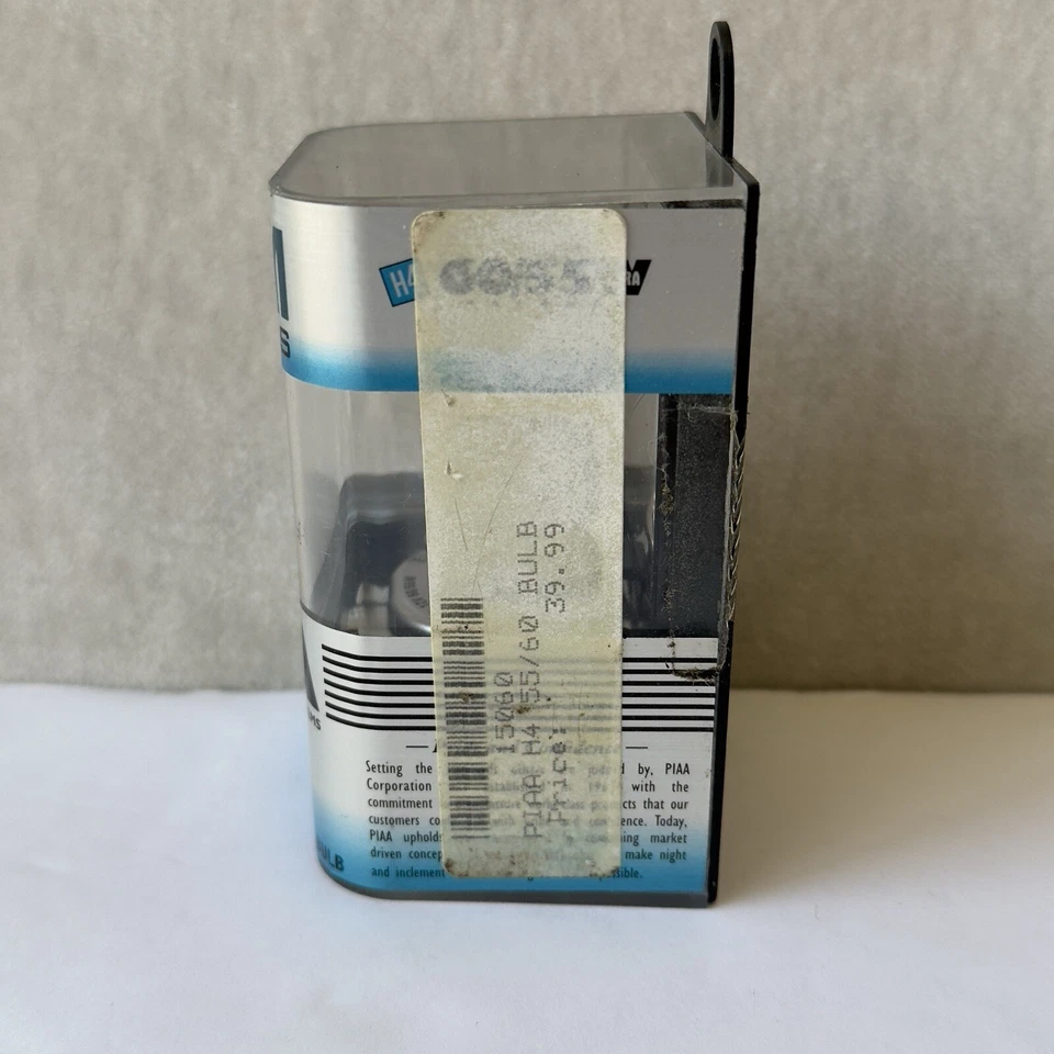 Japanese PIAA Platinum Series Super White H4 60/55W Part No. 15060 - Image 3 of 4