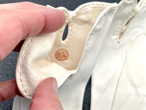 Vtg LAUFFER MADE IN SPAIN Kid Leather Off White 1950s NEW Gloves XXS - Picture 4 of 4