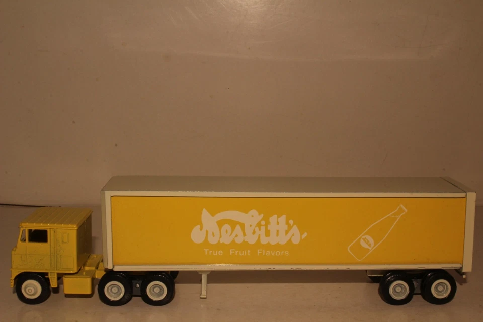 Winross Nesbitt's Semi Truck, Yellow - Image 2 of 4