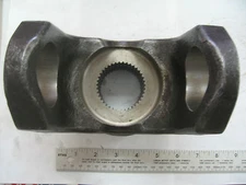 Yoke End Newstar # S-9859 Ref. # Dana Spicer 6-4-6001, 17N4-6001X, N6-4-6001X 