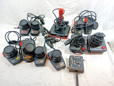 Atari 2600 Controller joysticks, paddles, and switch box (lot of 12). DS07
