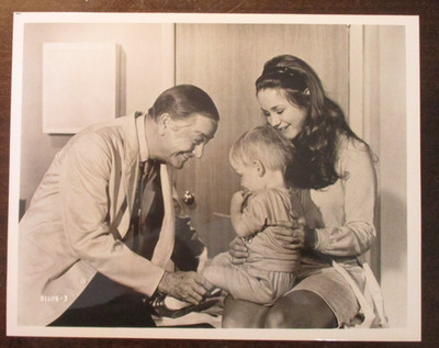 PRESS PROMO PHOTO TV MARCUS WELBY M.D. ROBERT YOUNG BELINDA MONTGOMERY 8X10 R145