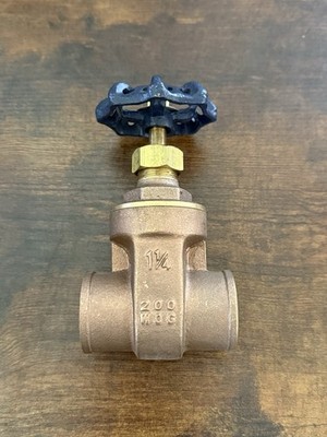LEGEND BRASS GATE VALVE 1-1/4'' SWEAT 200WOG
