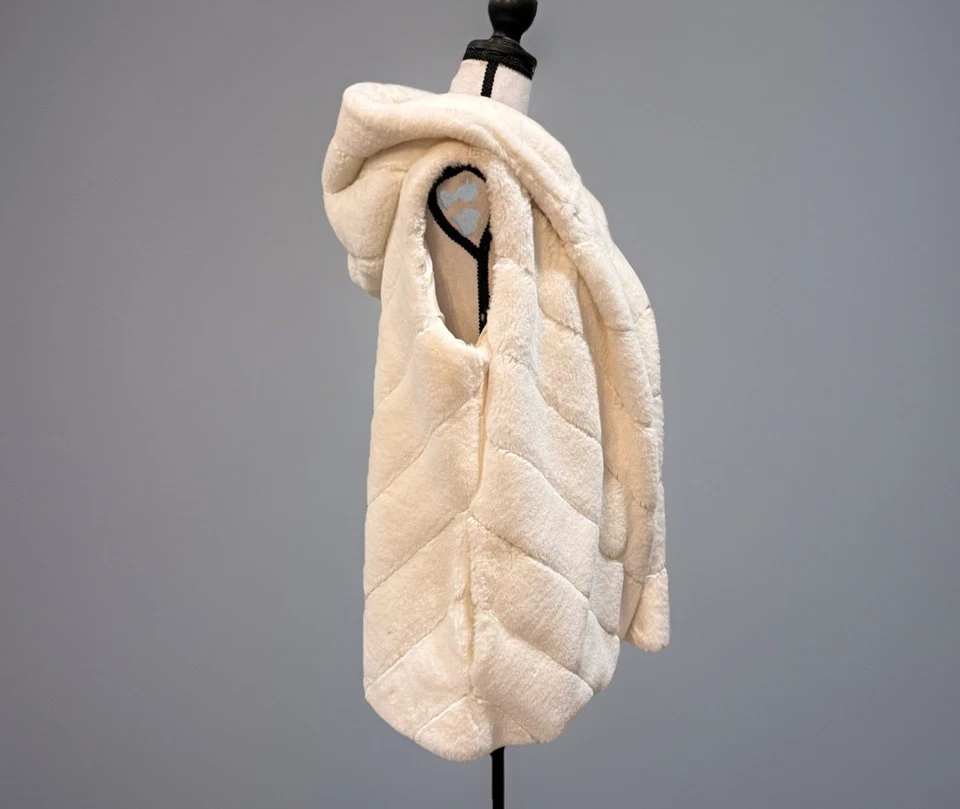 Women’s Medium BCBGeneration Ivory Faux Fur Hooded Vest Pockets Oversized NWOT - Image 2 of 4