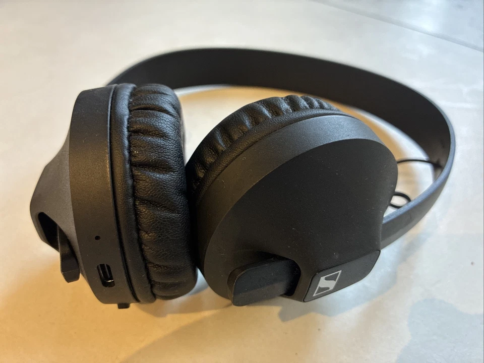 Sennheiser HD 250BT, photo 1 of 3