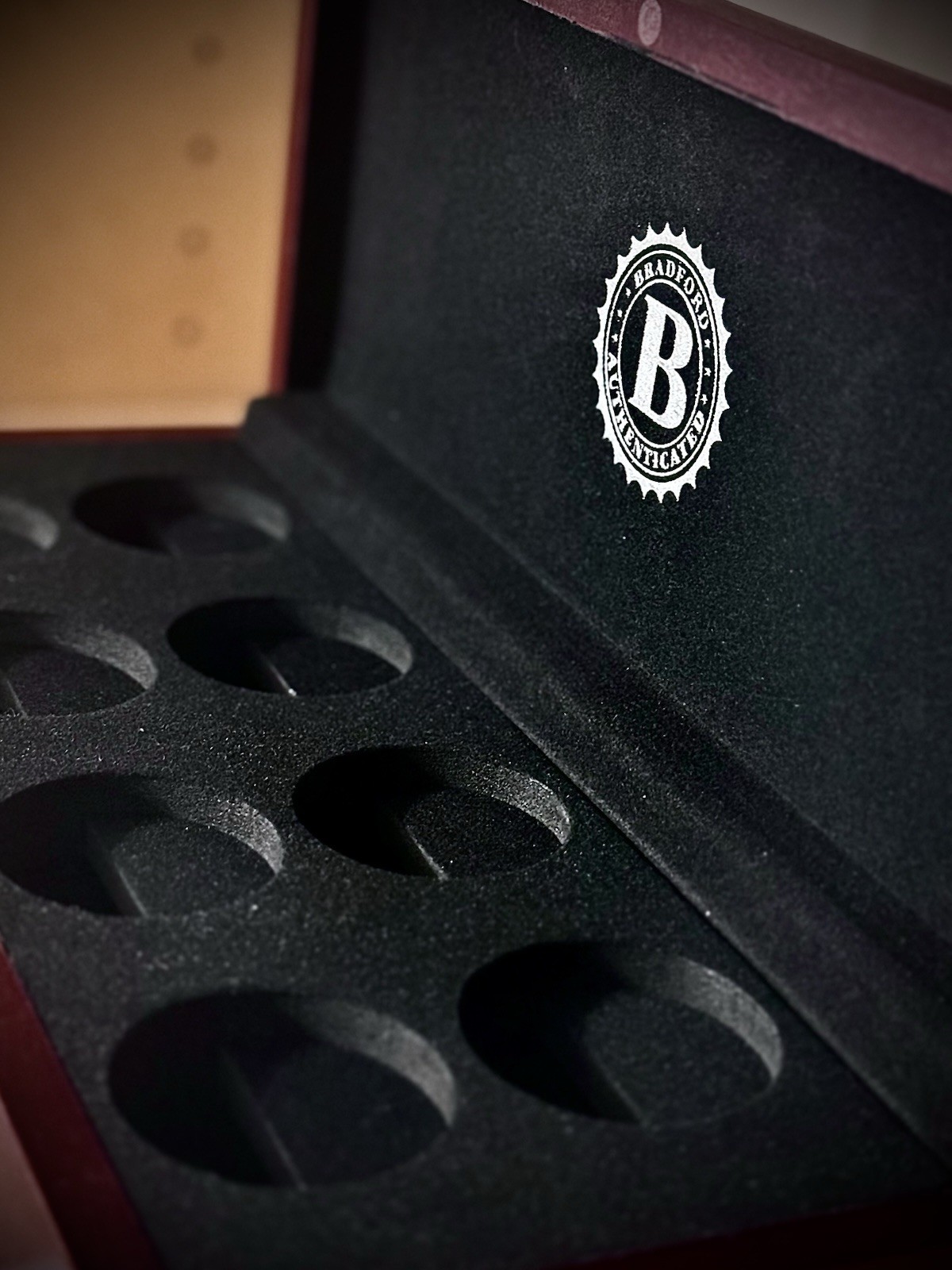 Bradford Exchange Wooden Coin Display Box 8 Slots 1.5” x 1.5”, New In Box