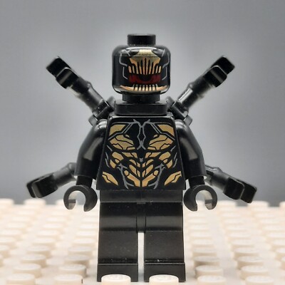 LEGO Super Heroes: Outrider - Extended Arms Minifigure sh0505