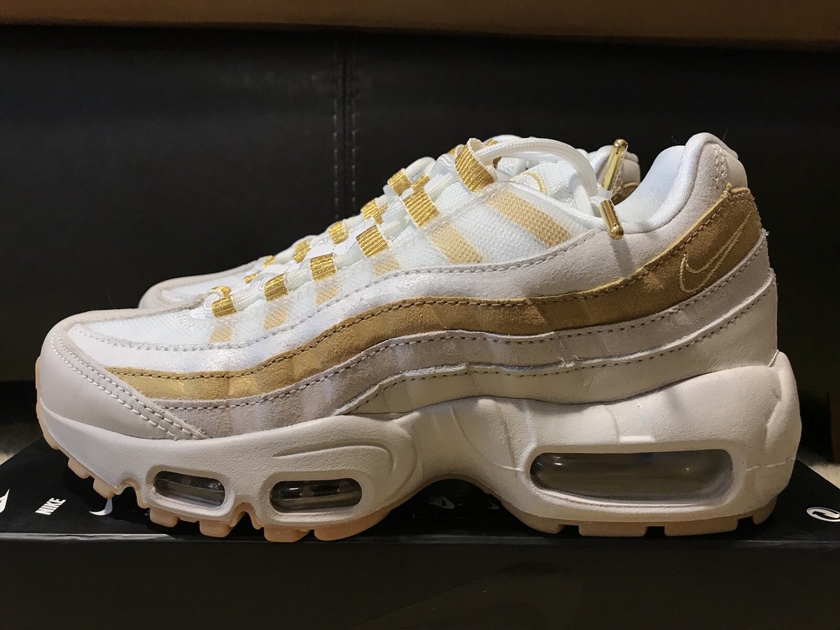 Nike Air Max 95 Desert Sand Metallic Gold AV8428-001 Women's Size