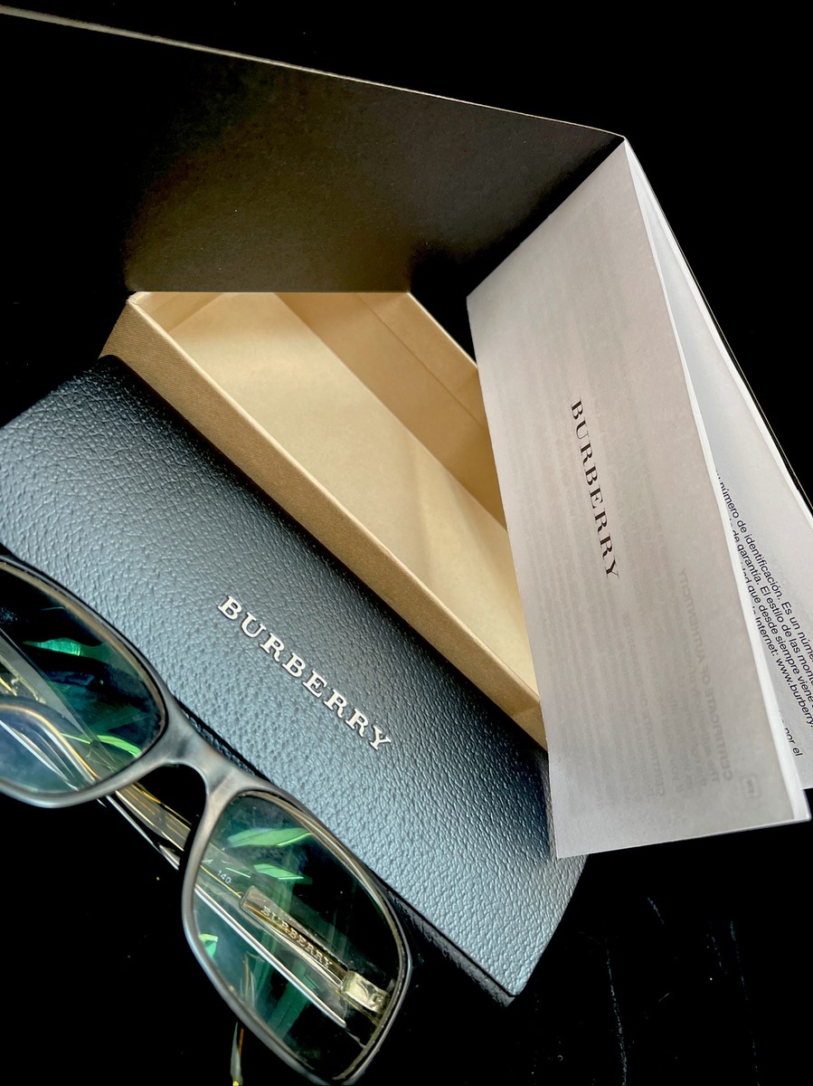 Authentic BURBERRY eyeglasses👁️,natural animal HORN🦏,Box