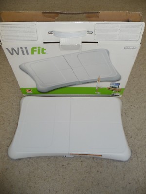 Wii Fit Balance Board Nintendo Wii RVL-021 w/ Fitness Exercise